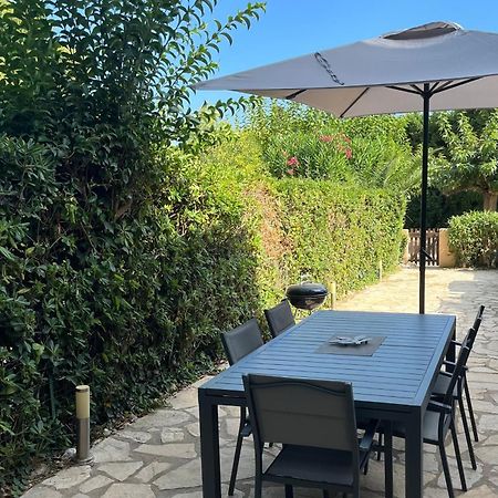 Calme Et Confort En Rez-De-Jardin La Londe-les-Maures Exterior foto