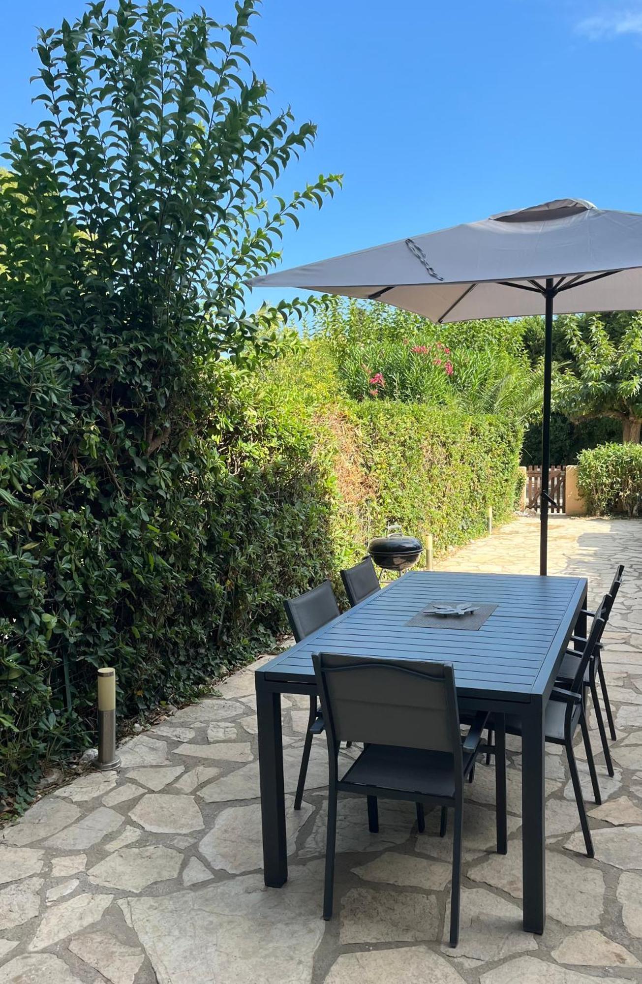 Calme Et Confort En Rez-De-Jardin La Londe-les-Maures Exterior foto